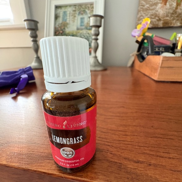 Young Living Essential Oils Lot - Picture 11 of 11